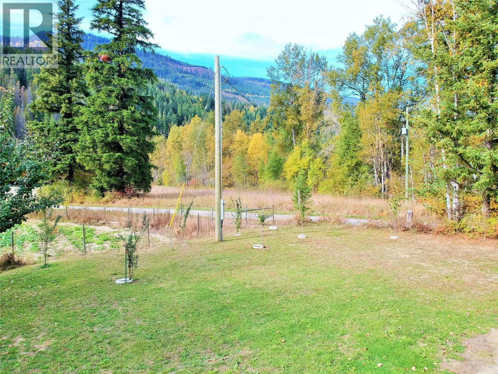 1822 Cemetery Road