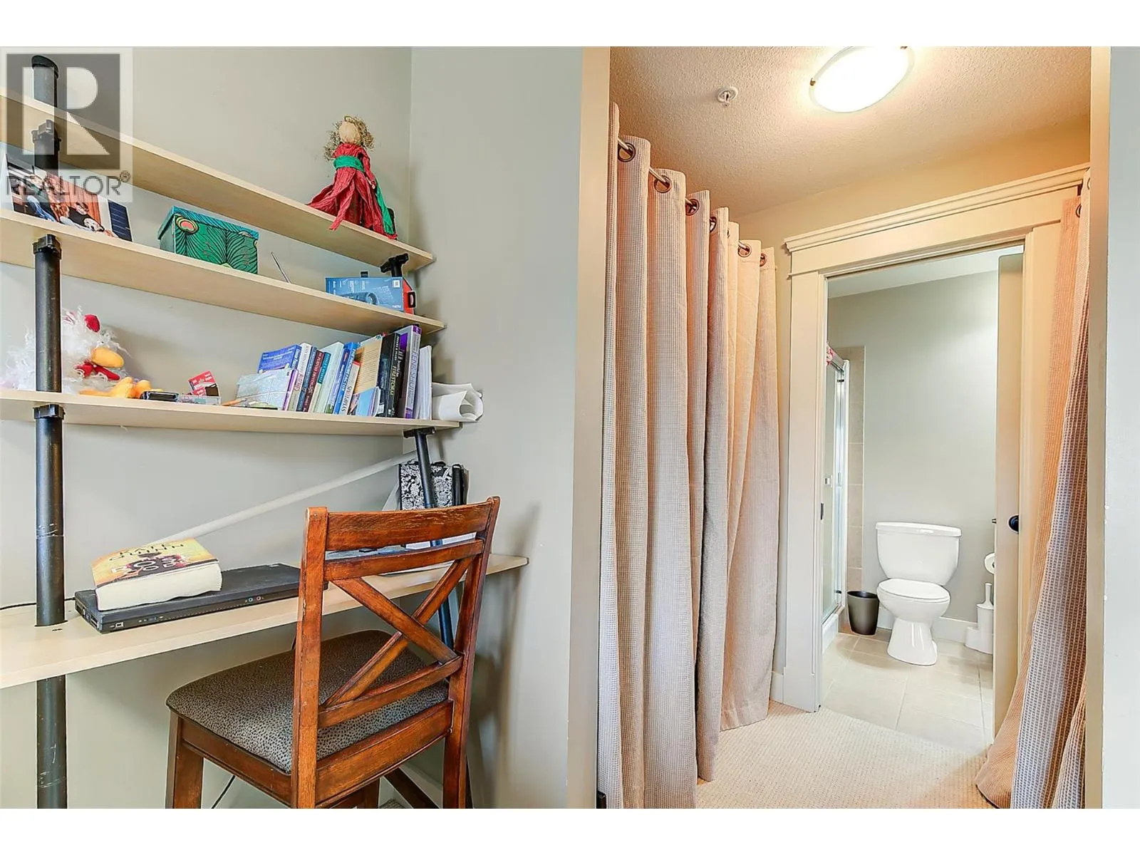 2070 Boucherie Road Unit# 517 Lot# 24-1-4
