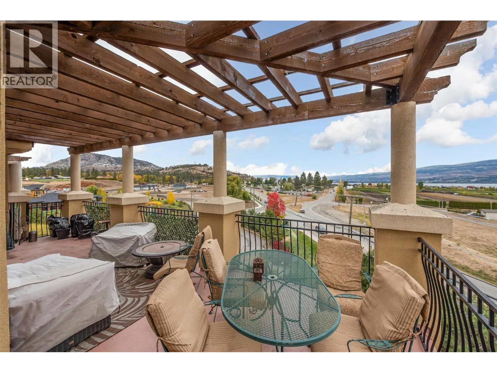 2070 Boucherie Road Unit# 517 Lot# 24-1-4