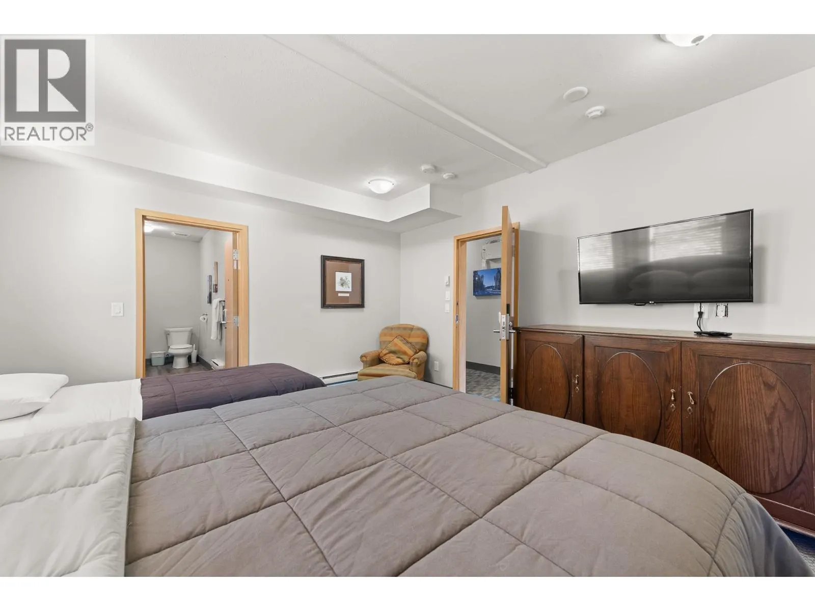 360 Strayhorse Road Unit# 13