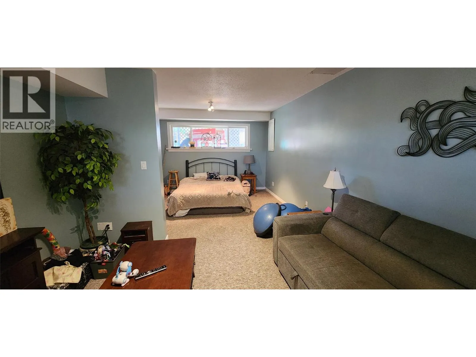 6649 Van-Ness Way