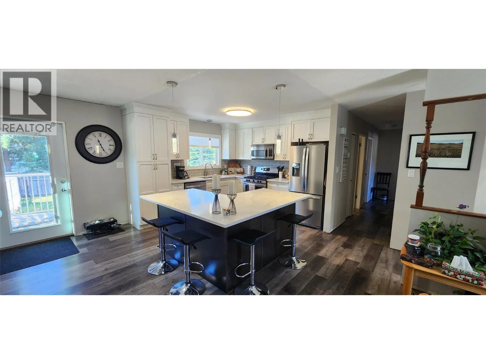 6649 Van-Ness Way