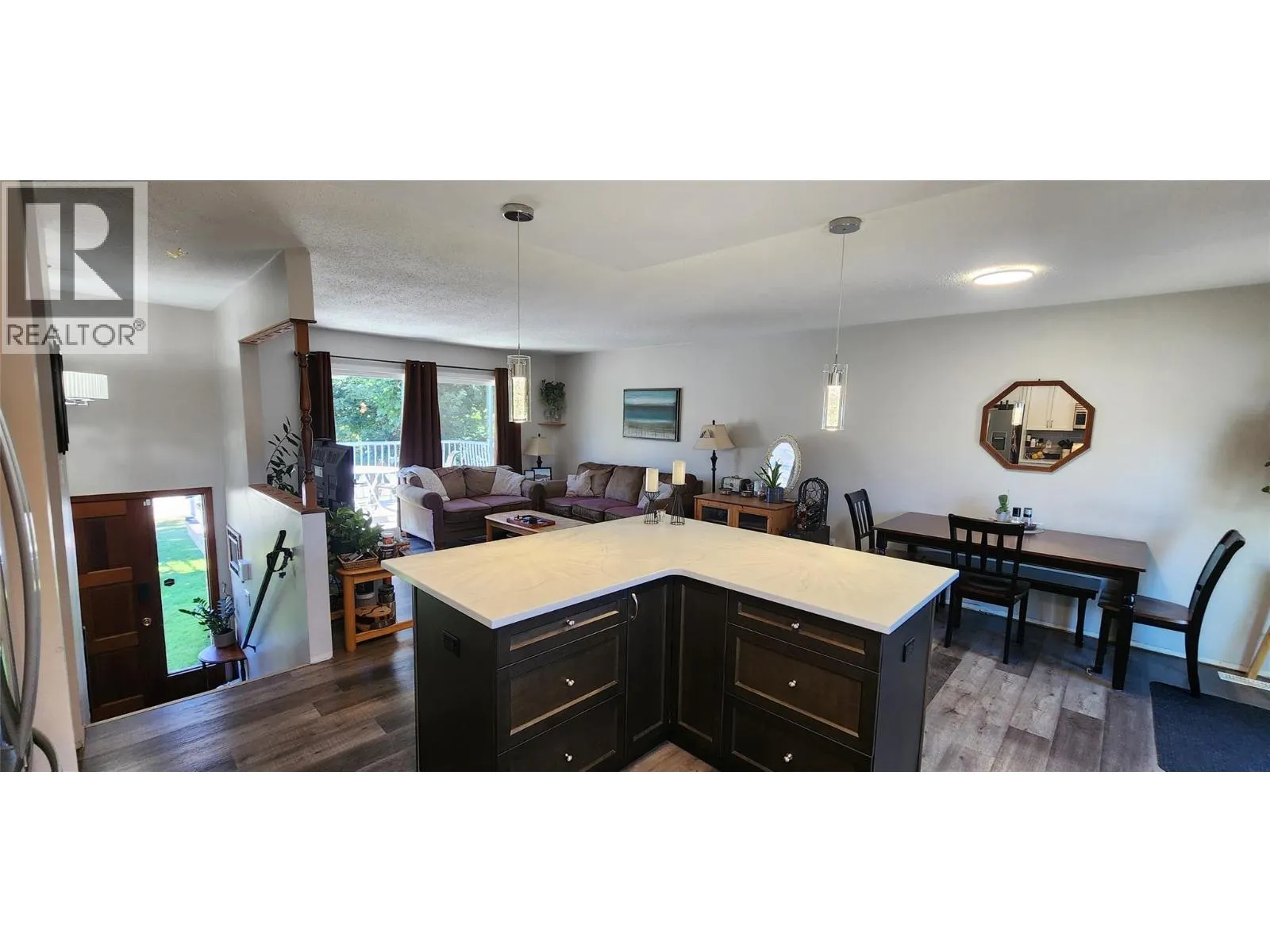 6649 Van-Ness Way