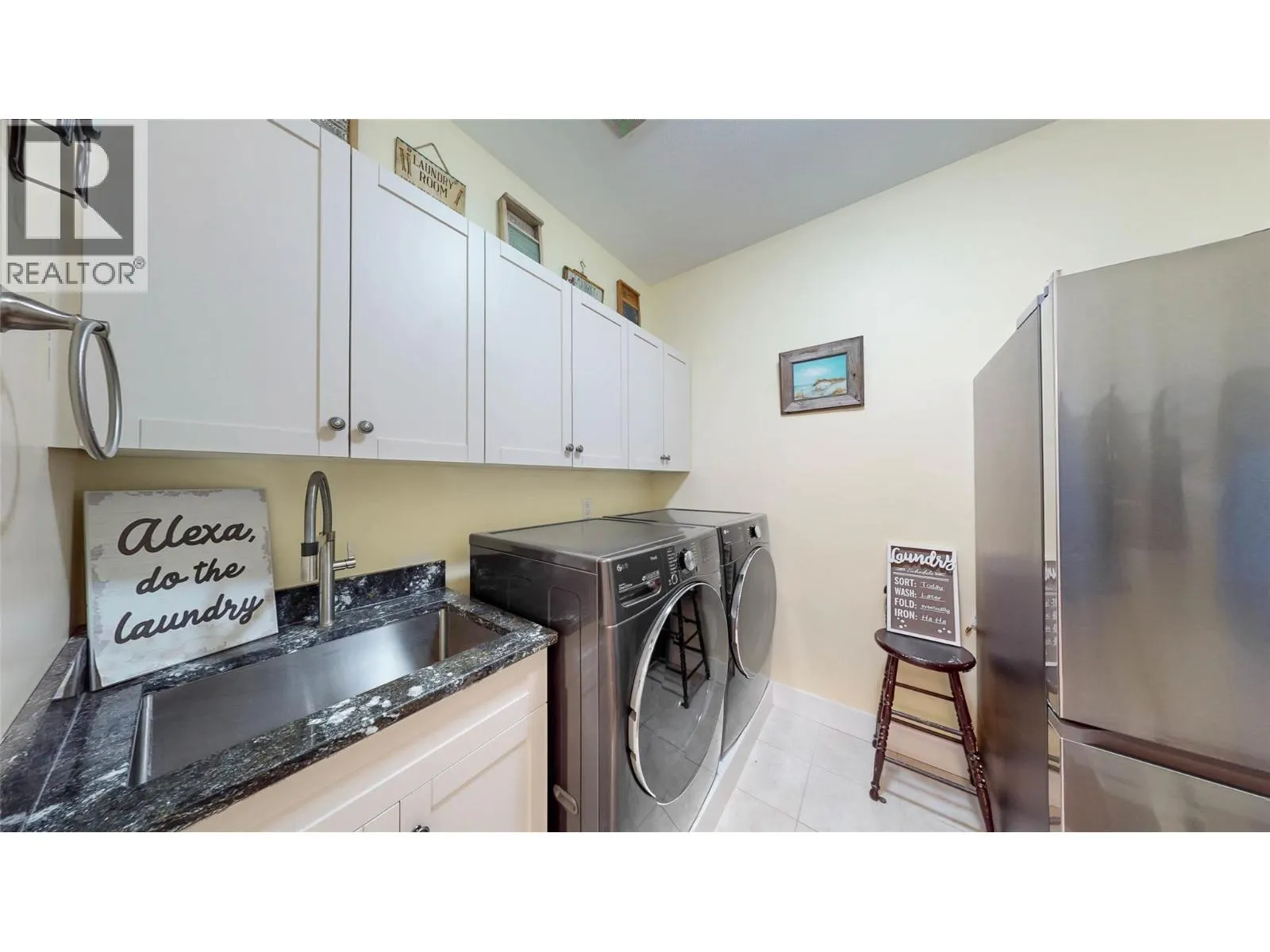 6833 MEADOWS Drive Unit# 7