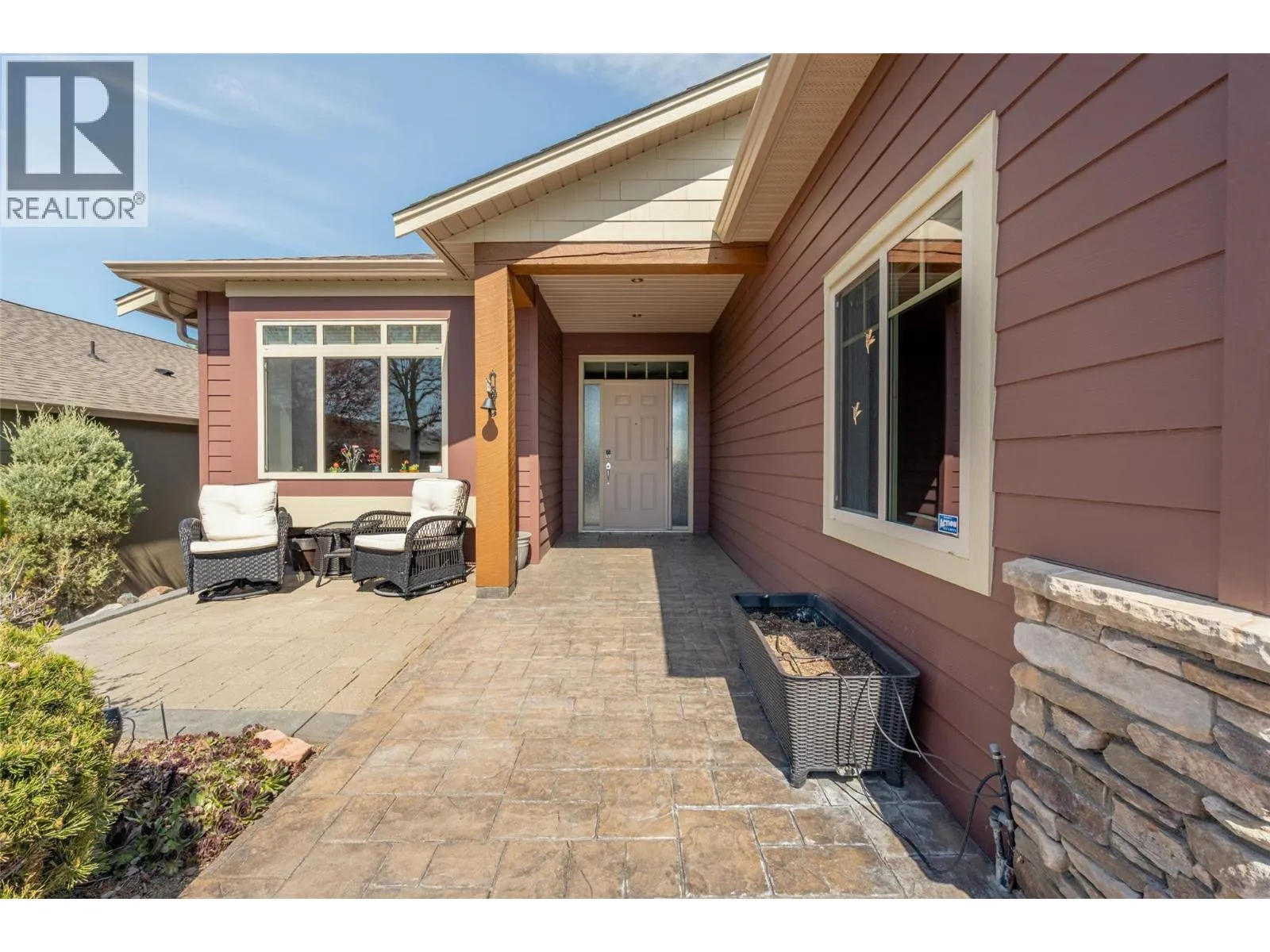 6833 MEADOWS Drive Unit# 7