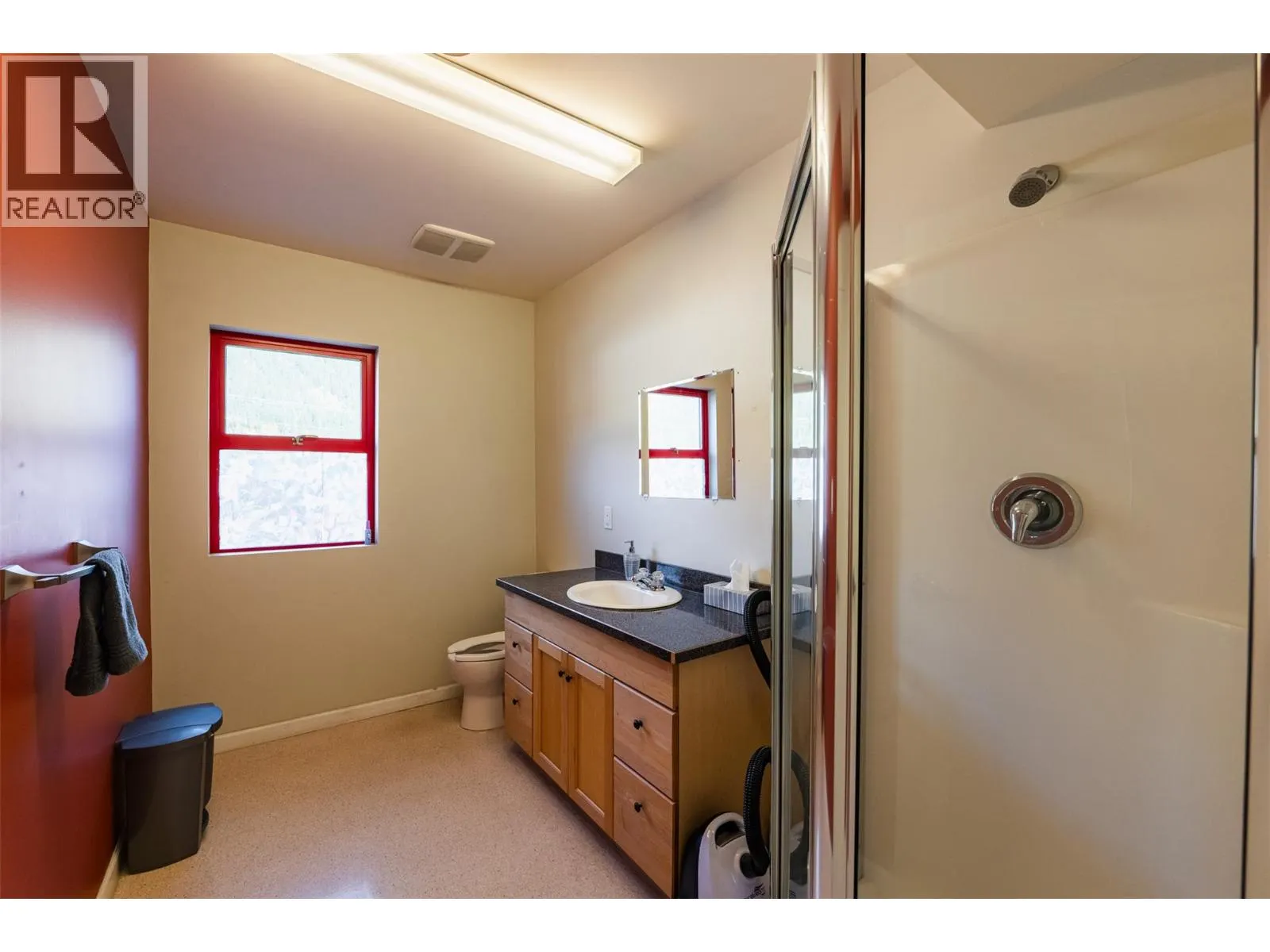 125 HALL Street Unit# Unit B