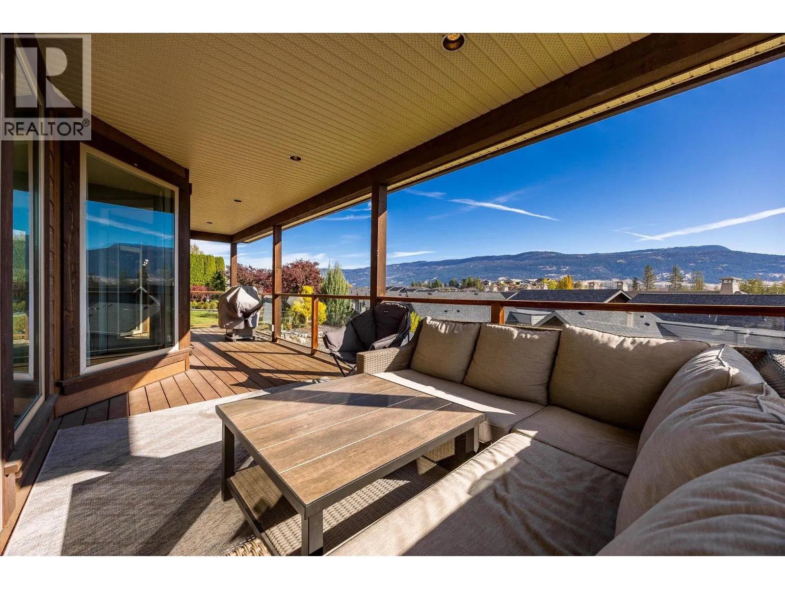 12815 Shoreline Drive