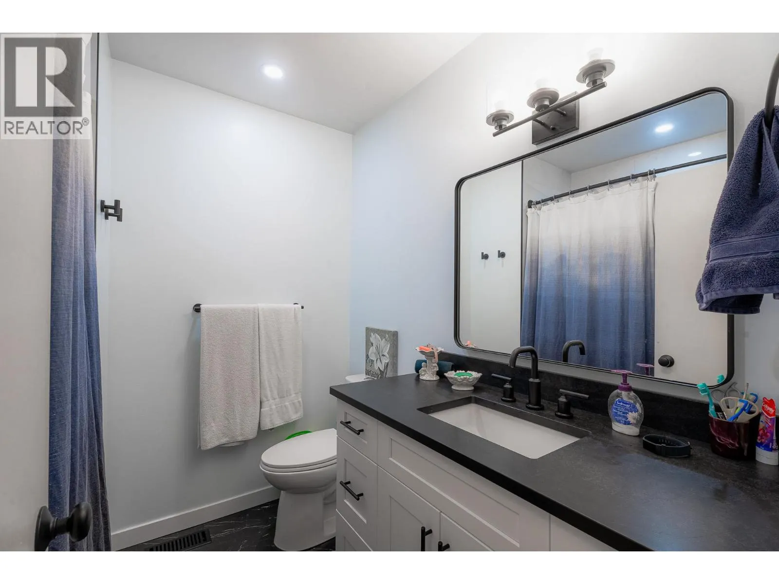 664 Seton Place