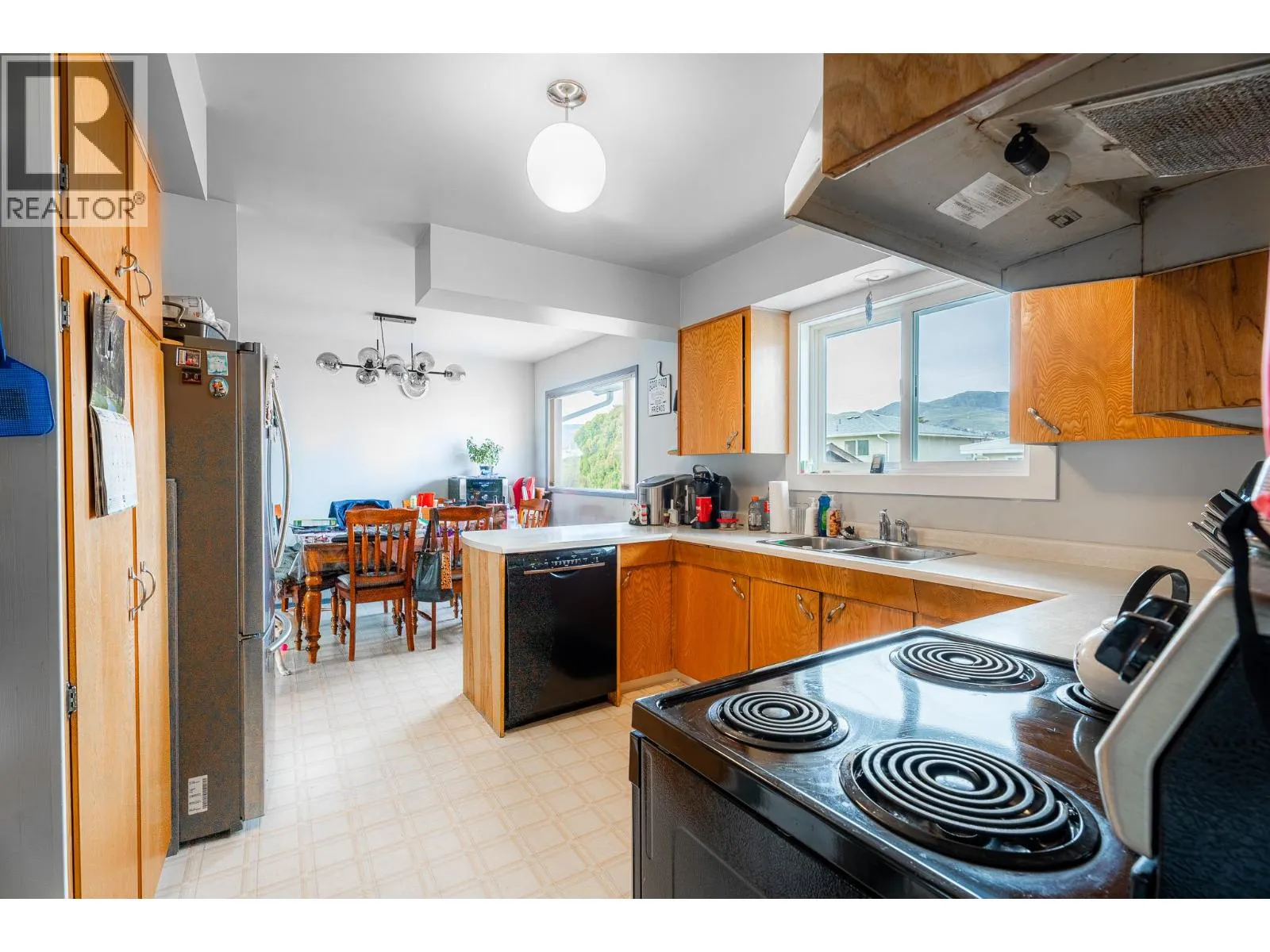 664 Seton Place