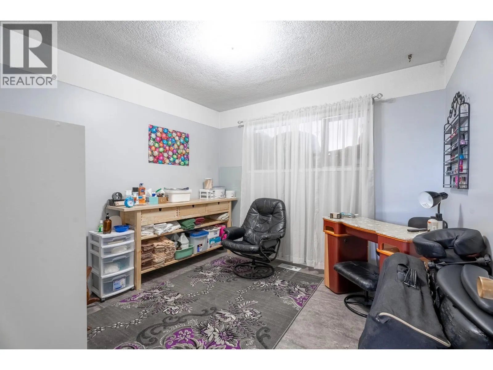 664 Seton Place