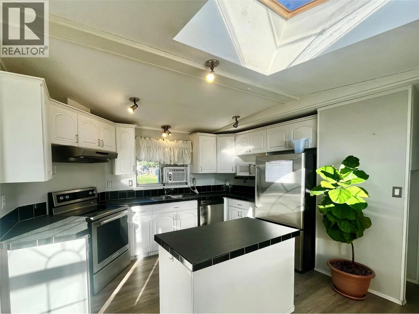 2424 Industrial Rd 2 Unit# 13