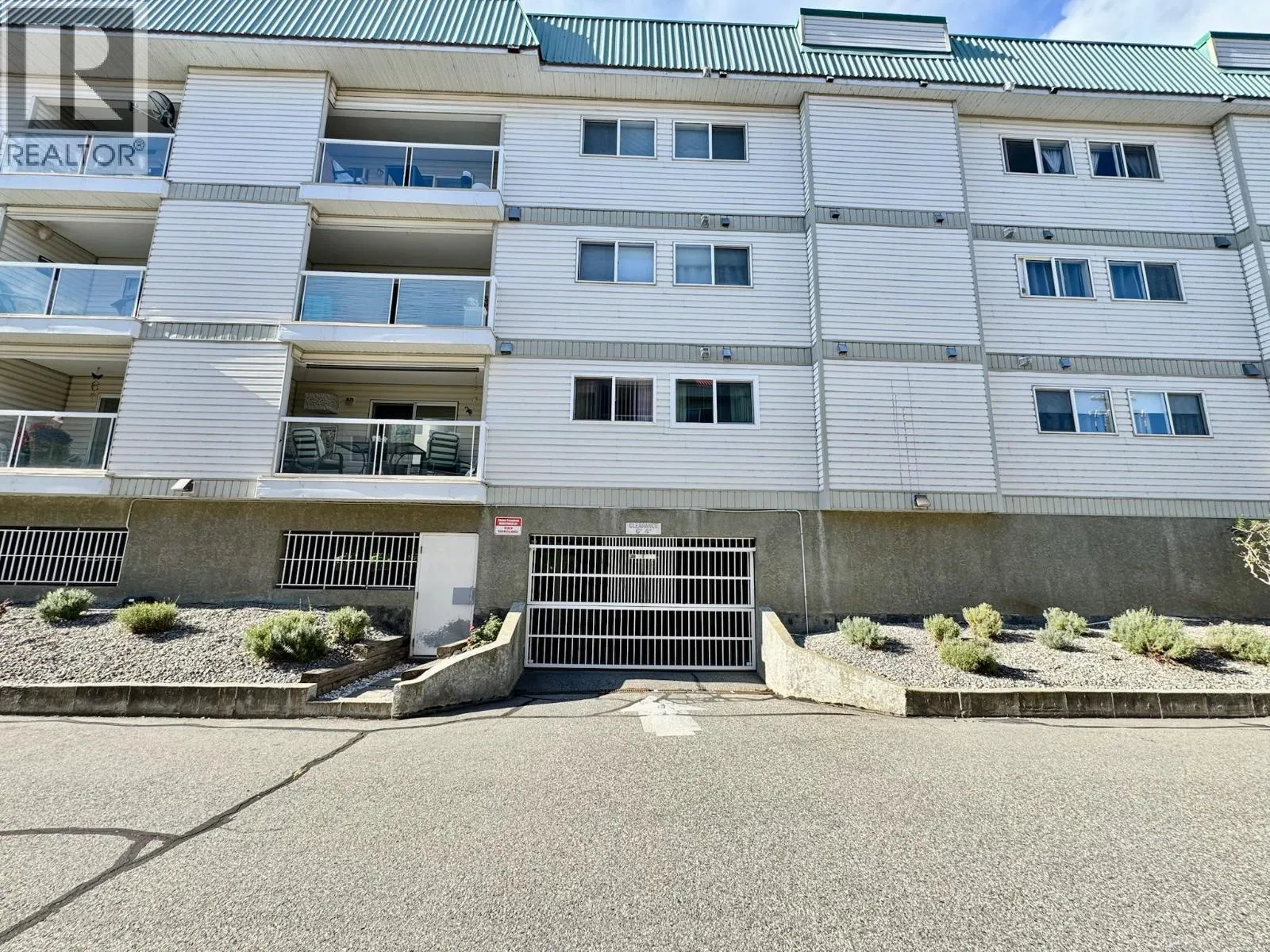 298 YORKTON Avenue Unit# 109