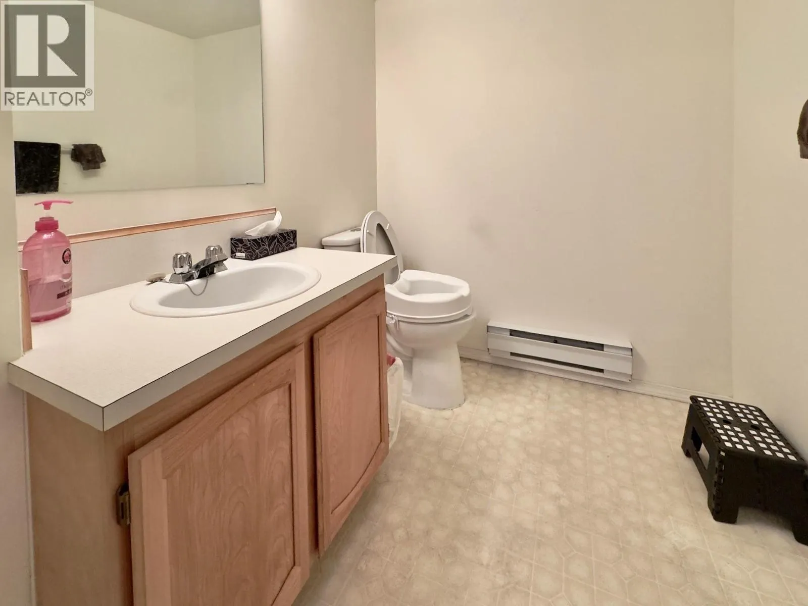 298 YORKTON Avenue Unit# 109