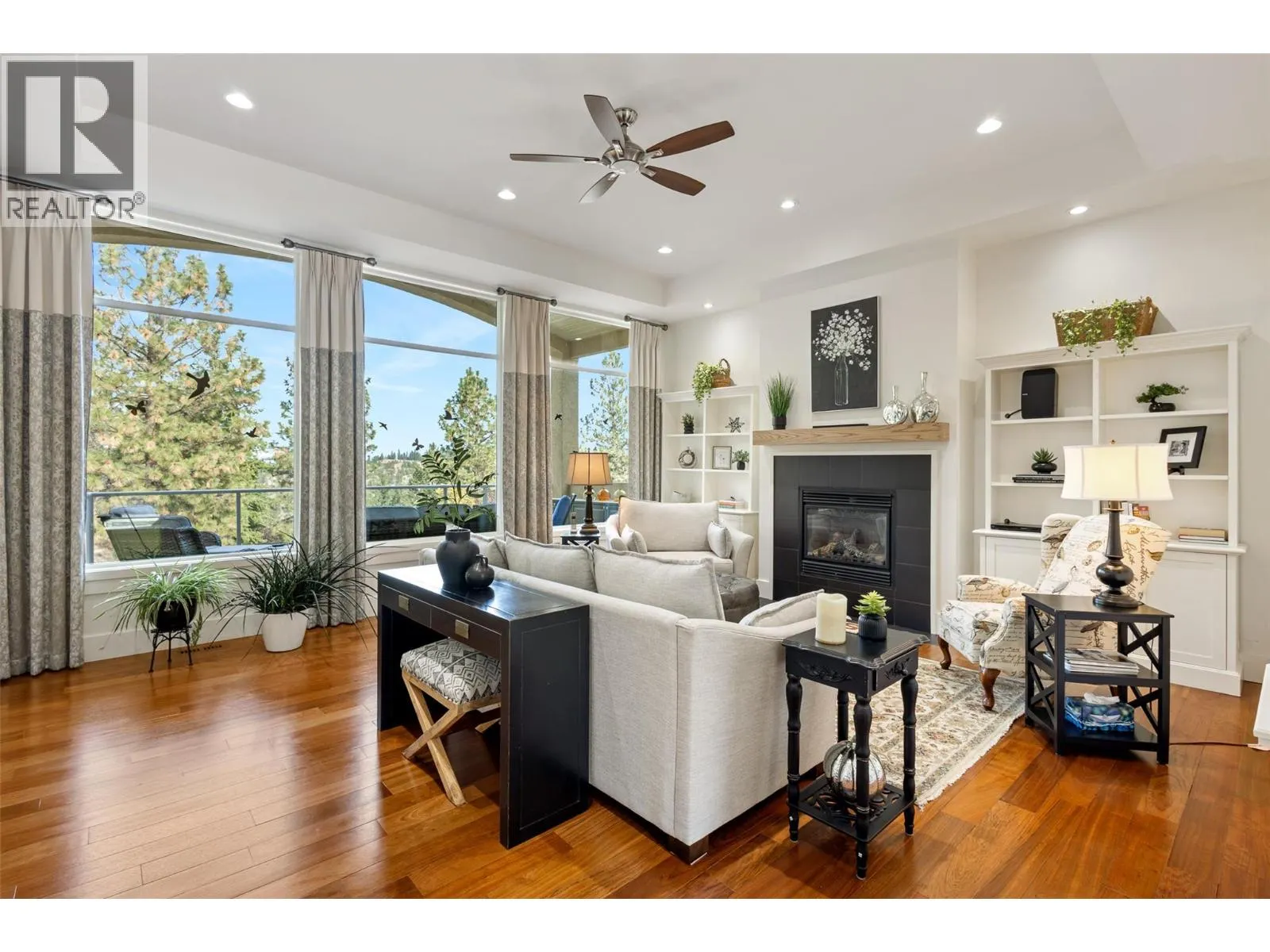 1012 Arbor View Drive