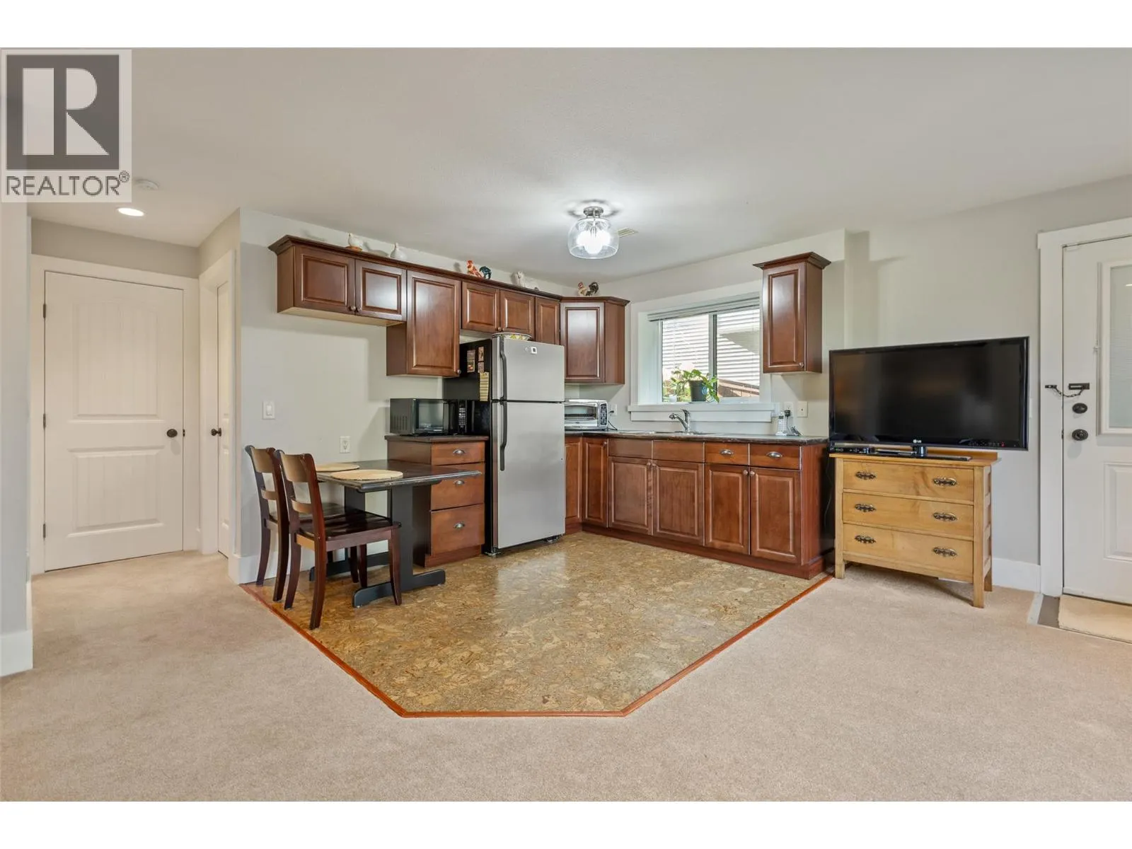 1012 Arbor View Drive