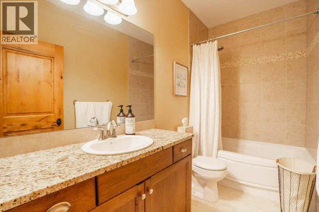 14419 Downton Avenue Unit# 207