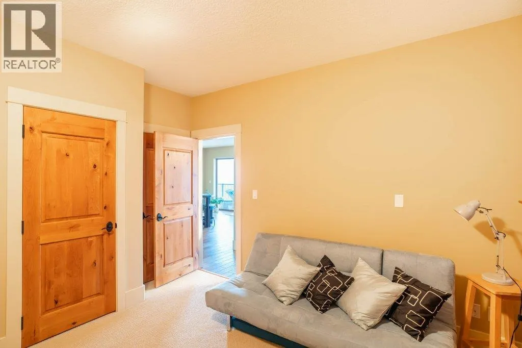 14419 Downton Avenue Unit# 207