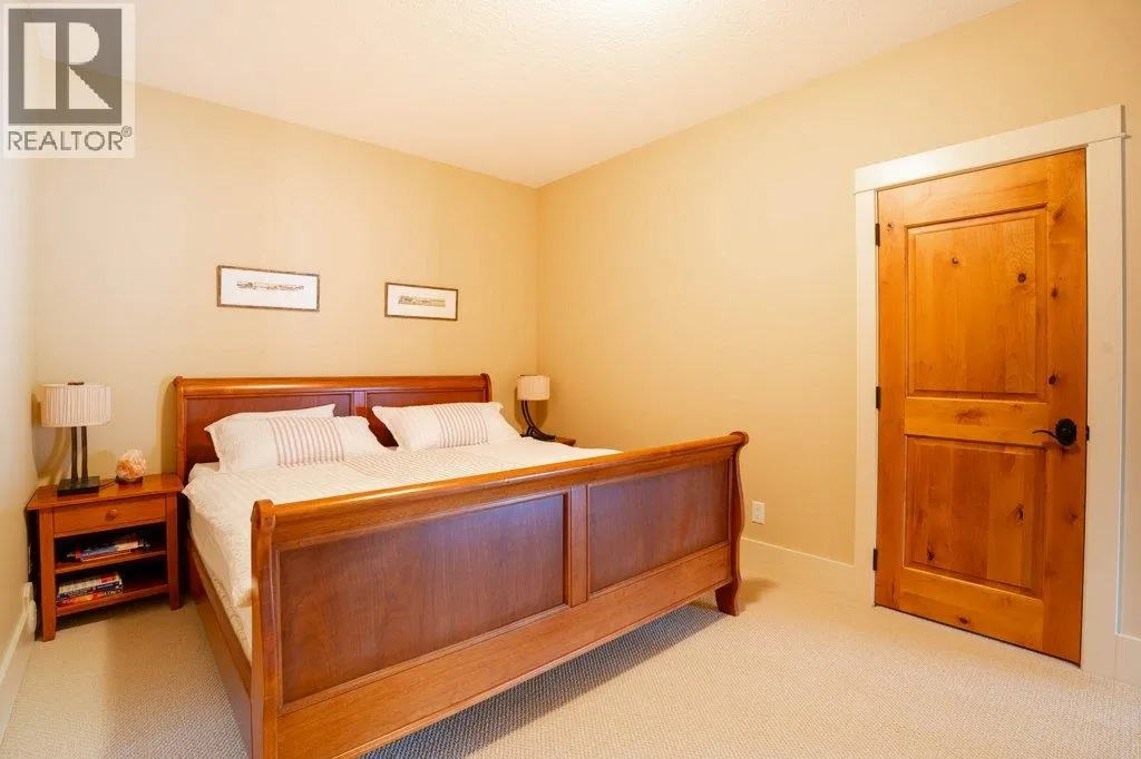 14419 Downton Avenue Unit# 207