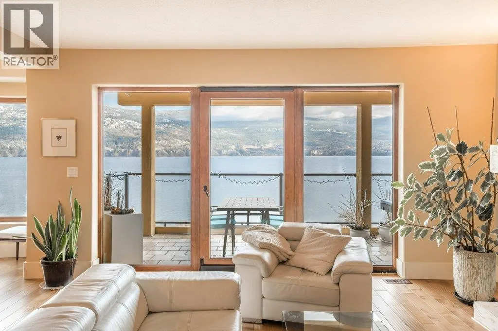 14419 Downton Avenue Unit# 207