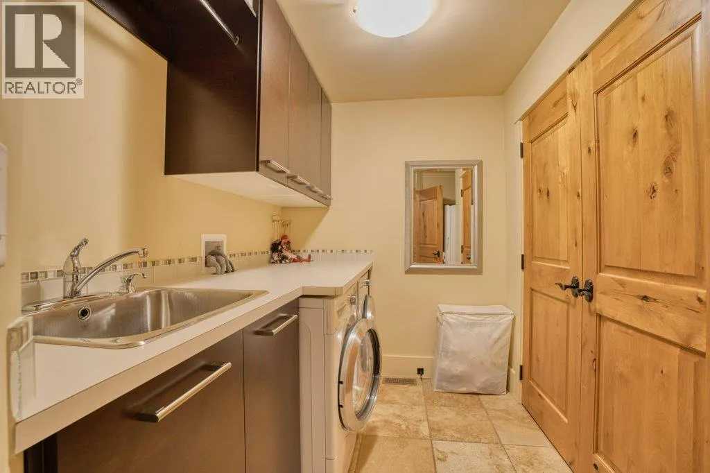 14419 Downton Avenue Unit# 207