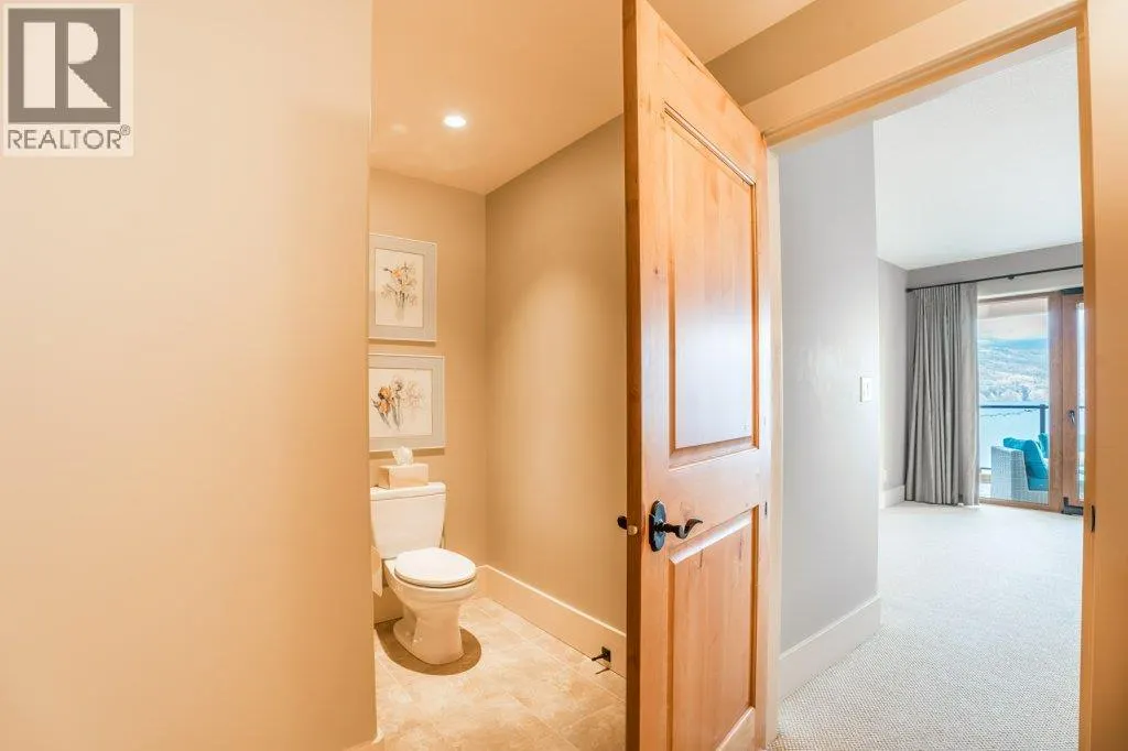 14419 Downton Avenue Unit# 207