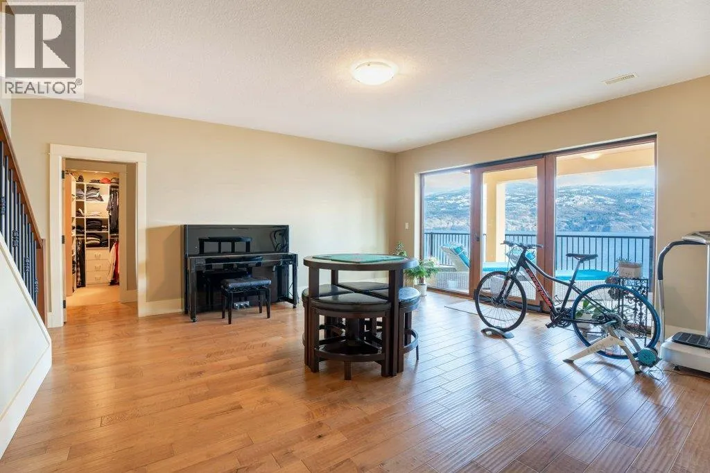 14419 Downton Avenue Unit# 207