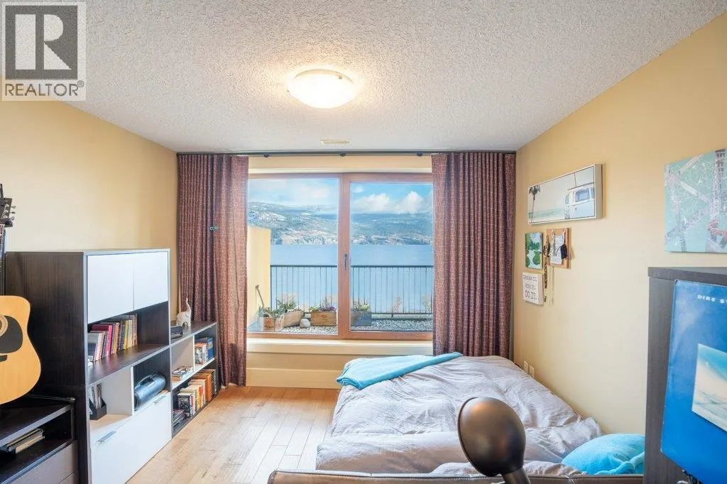 14419 Downton Avenue Unit# 207