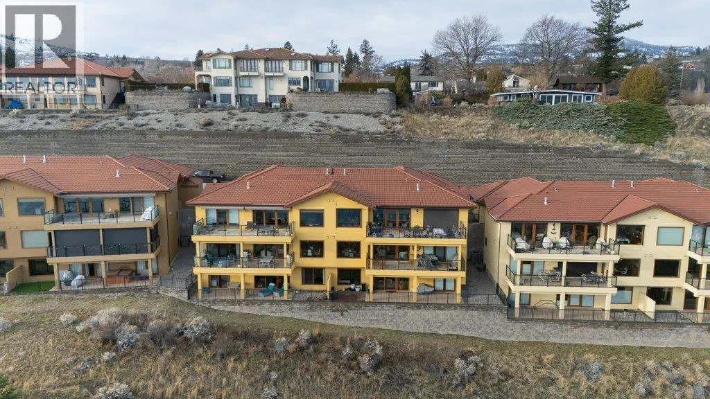 14419 Downton Avenue Unit# 207