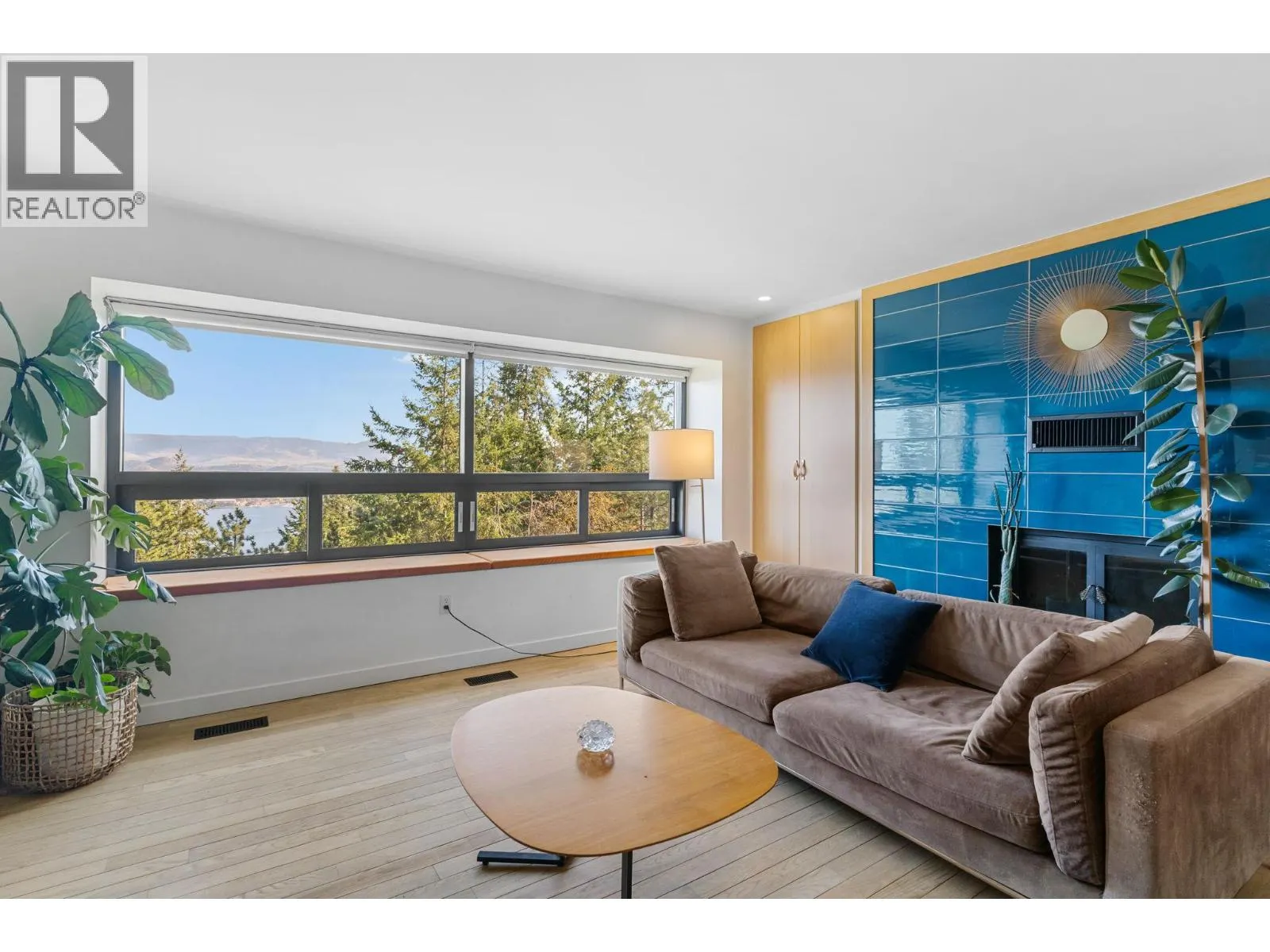 1632 Griffiths Place