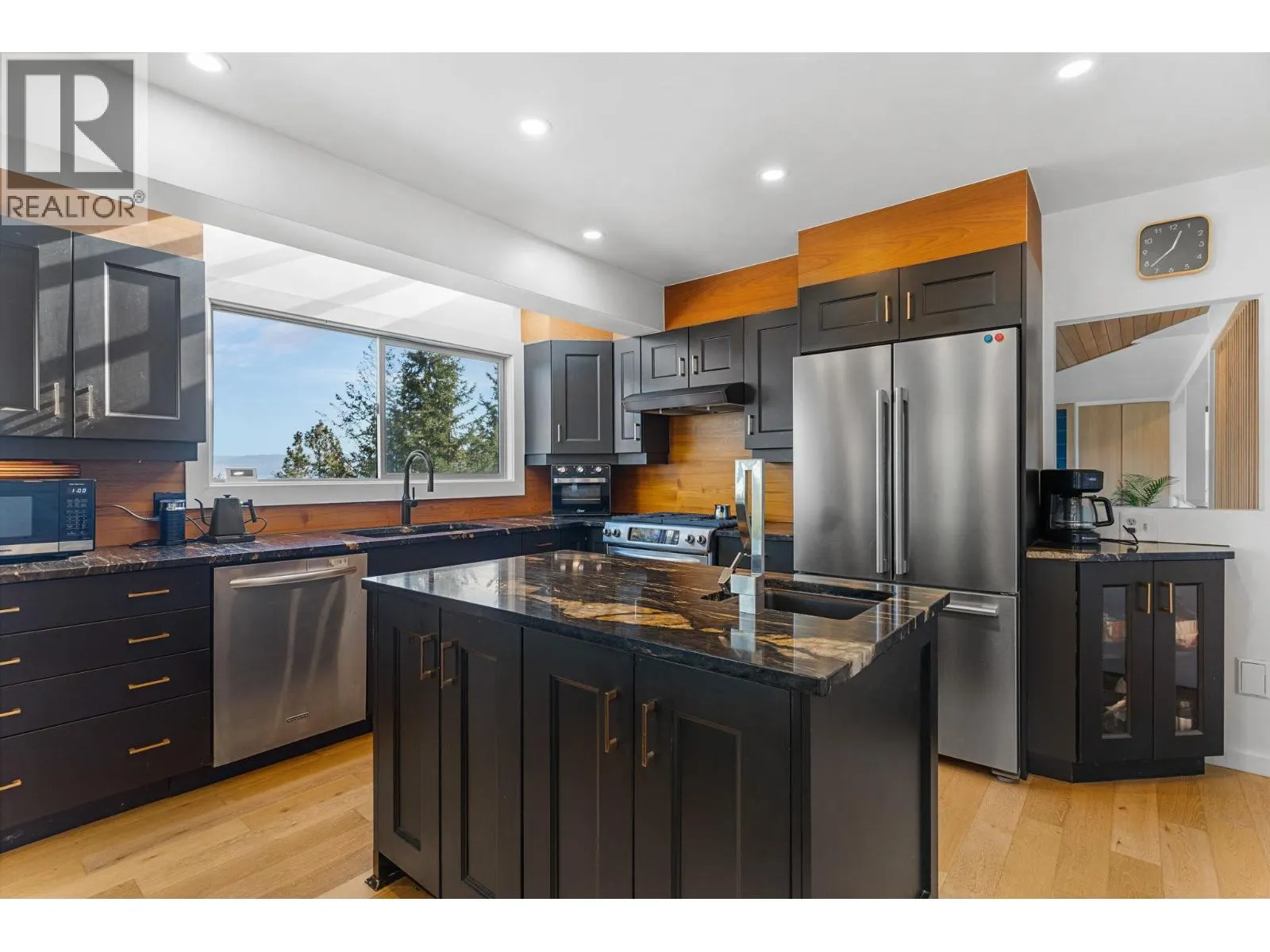 1632 Griffiths Place