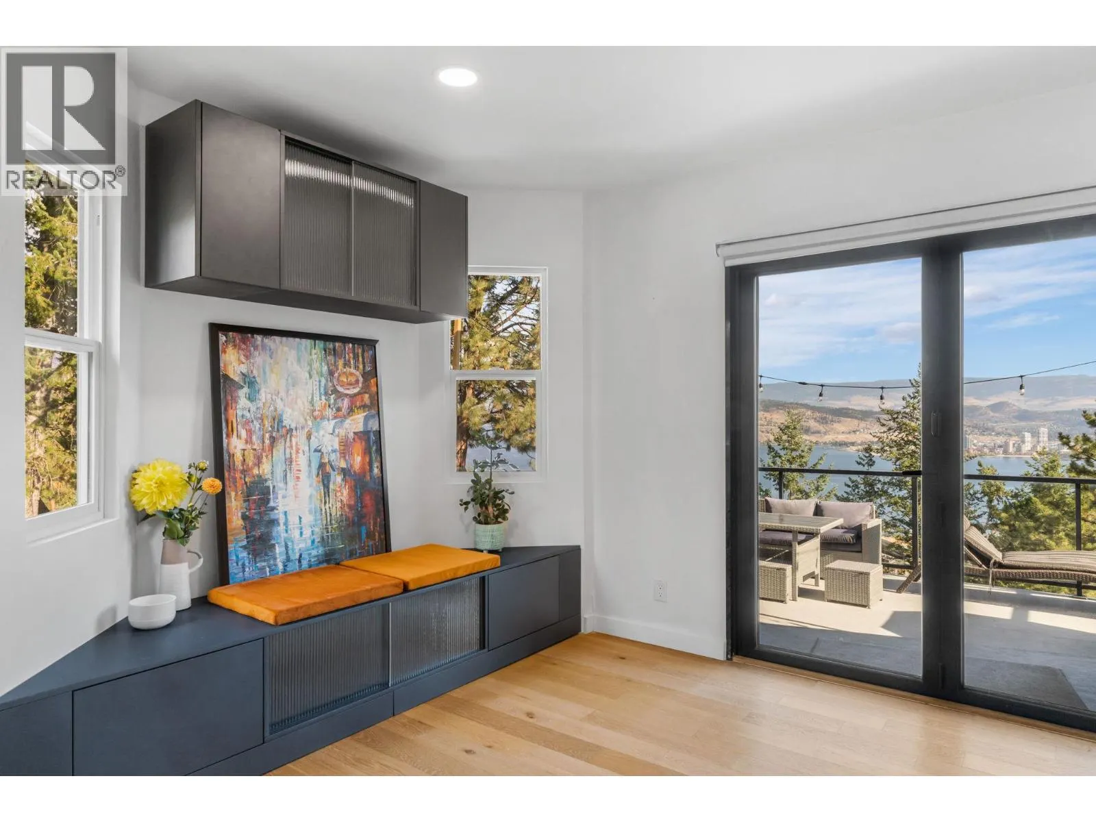 1632 Griffiths Place