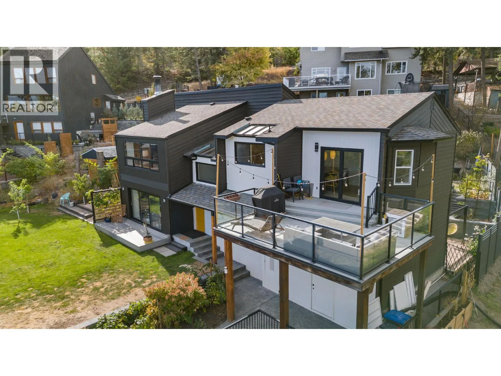 1632 Griffiths Place