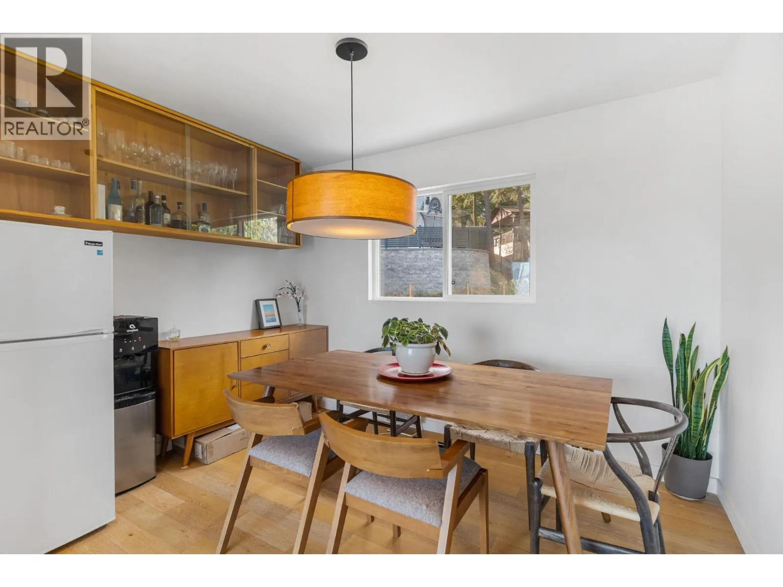 1632 Griffiths Place