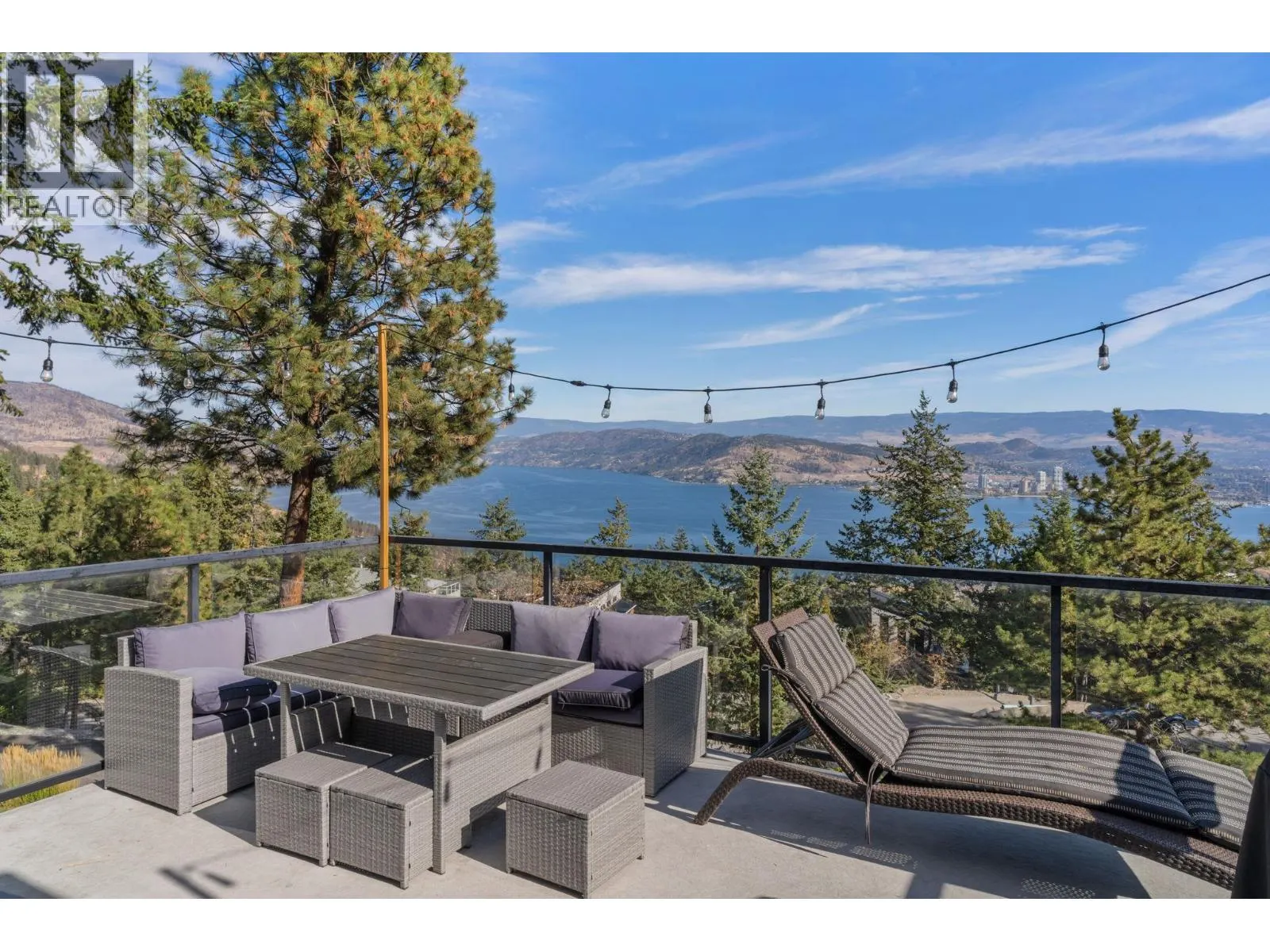 1632 Griffiths Place