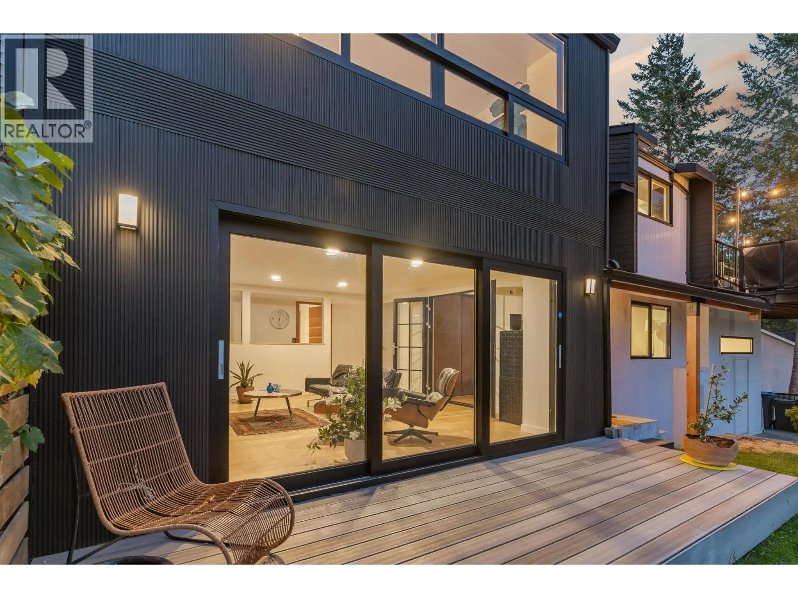 1632 Griffiths Place