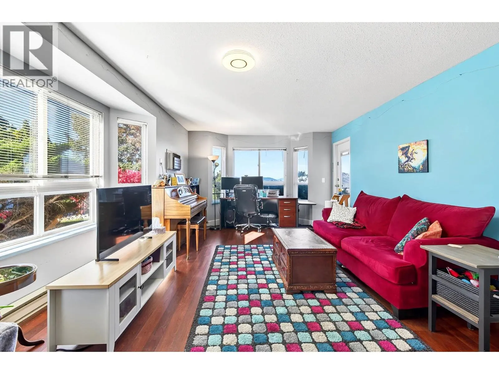 2025 PACIFIC Way Unit# 101