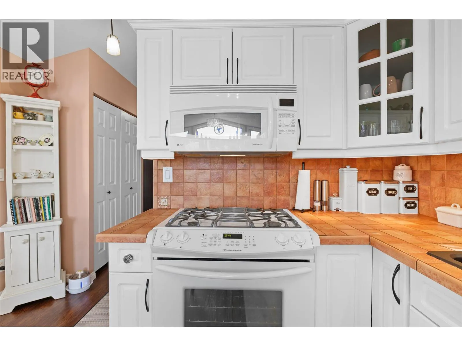 415 Commonwealth Road Unit# 348