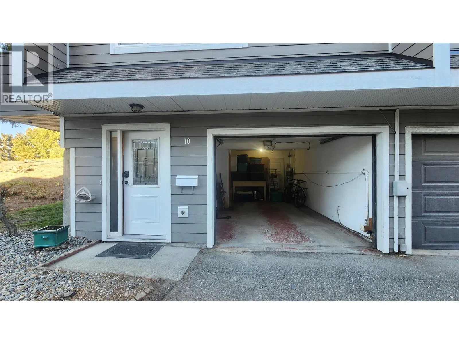 1810 SPRINGHILL Drive Unit# 10