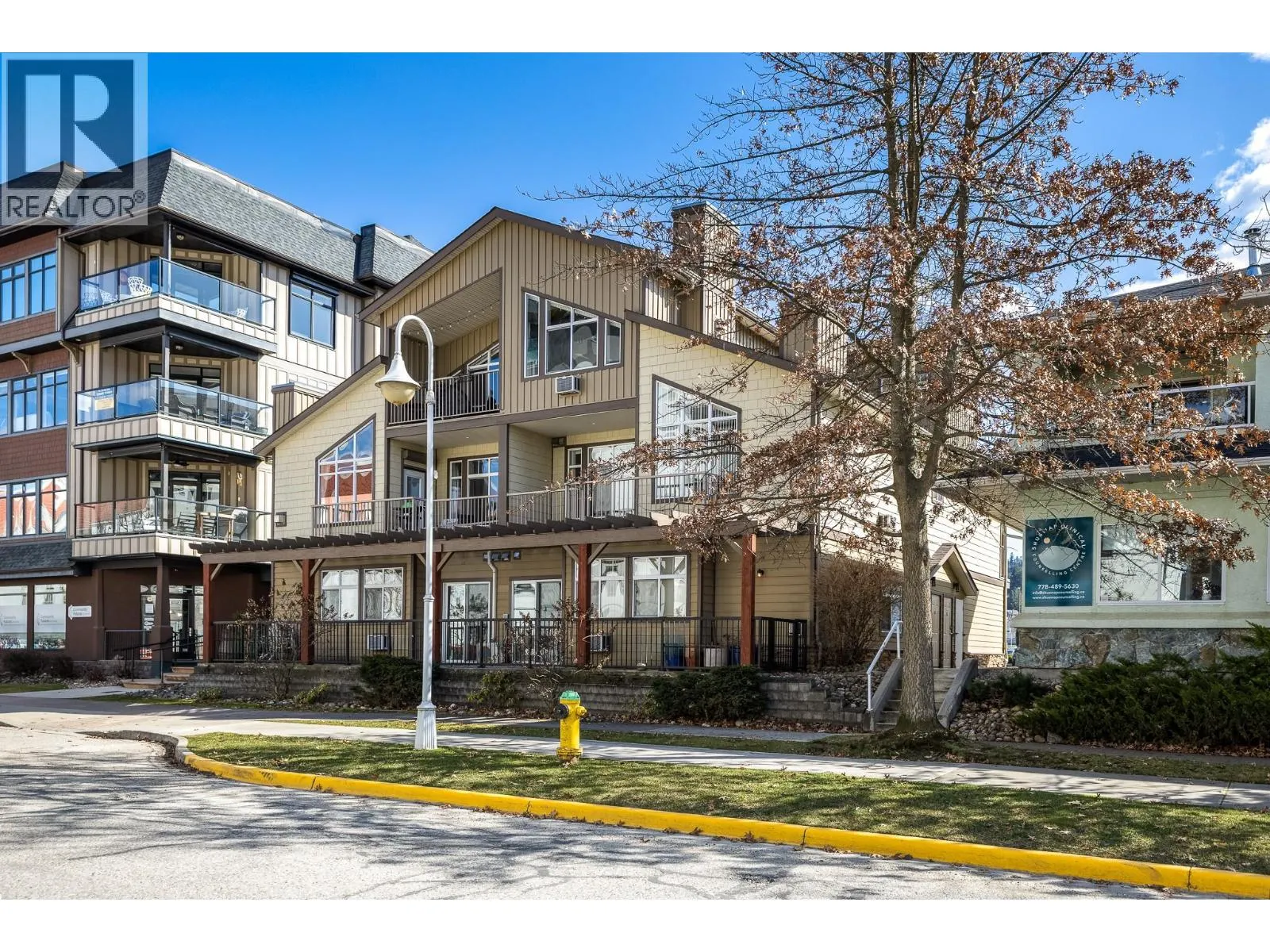140 Harbourfront Drive NE Unit# 2 Lot# 2