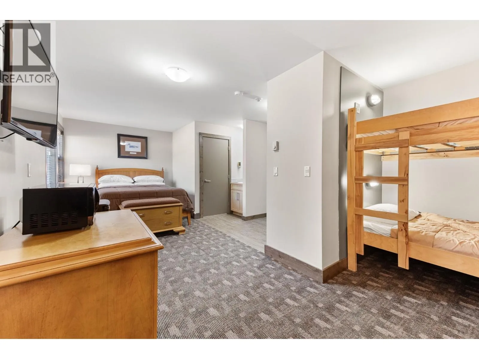 360 Strayhorse Road Unit# L-13