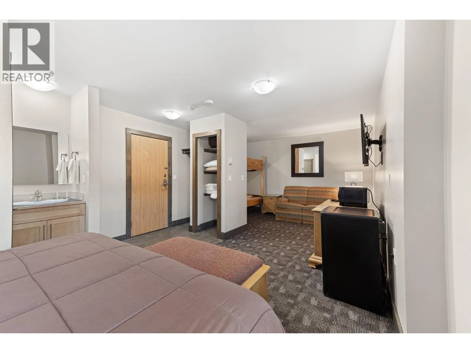 360 Strayhorse Road Unit# L-13