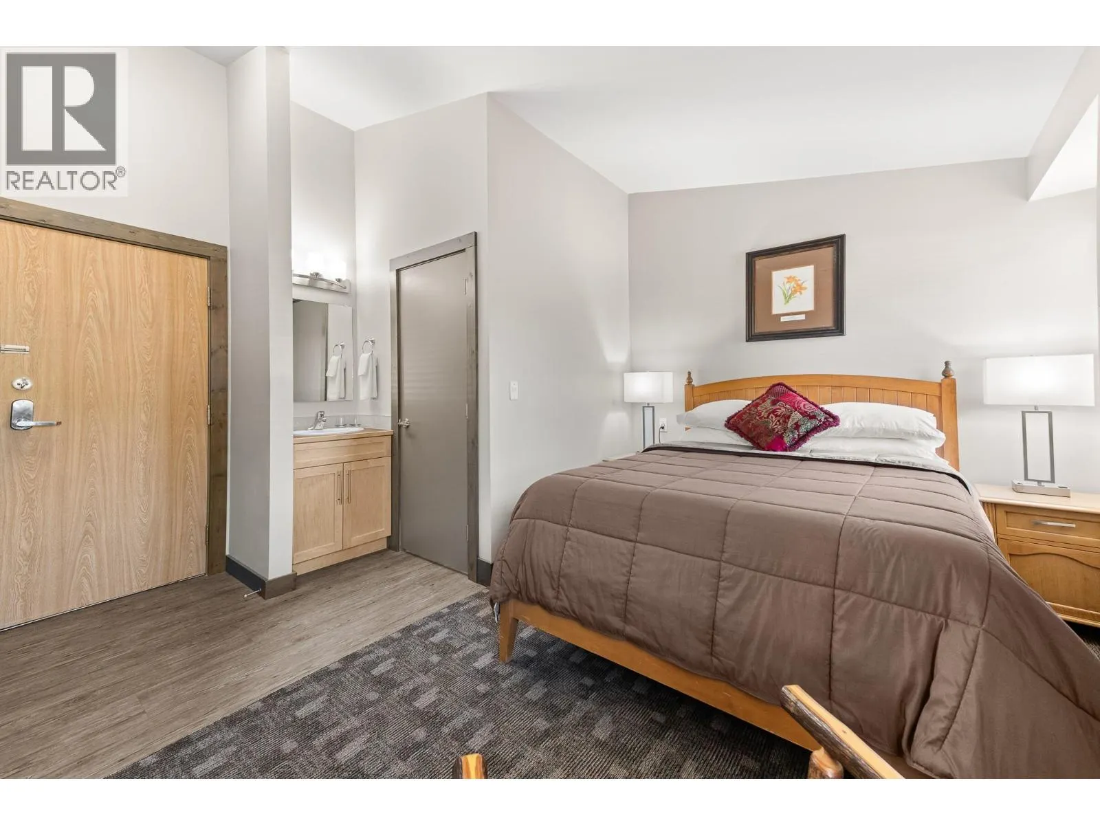 360 Strayhorse Road Unit# L-13