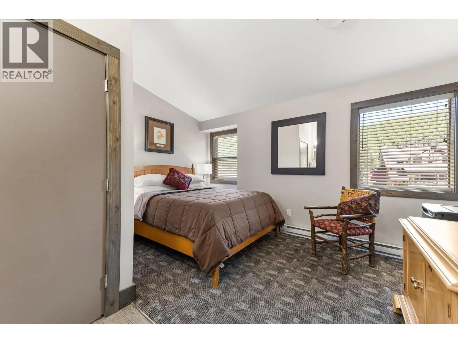 360 Strayhorse Road Unit# L-13
