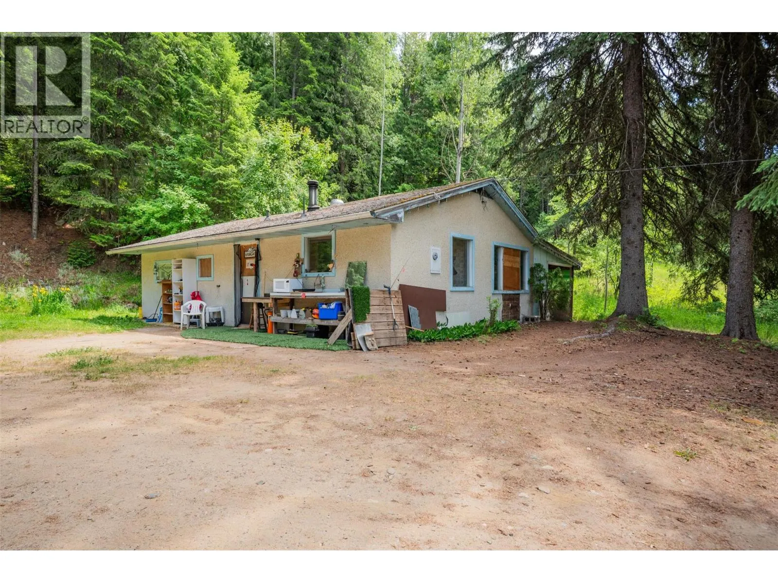 1764 Green Road