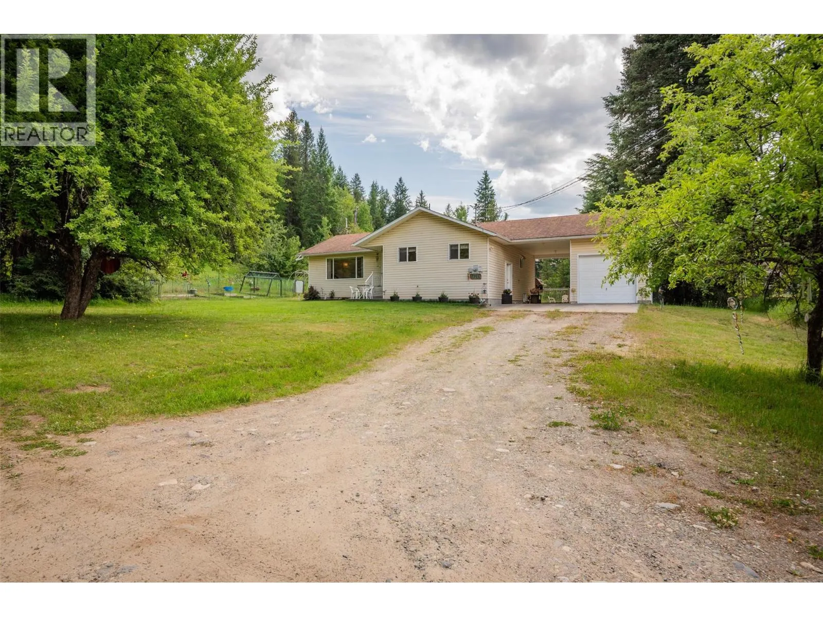 1764 Green Road