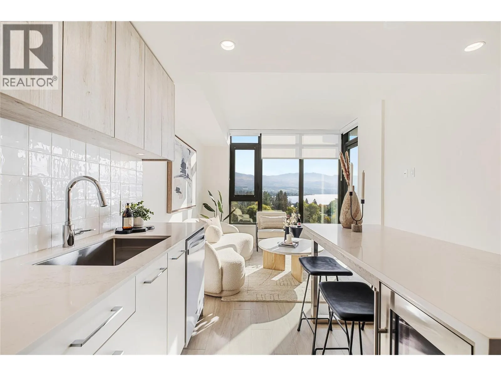 3699 Capozzi Road Unit# 907