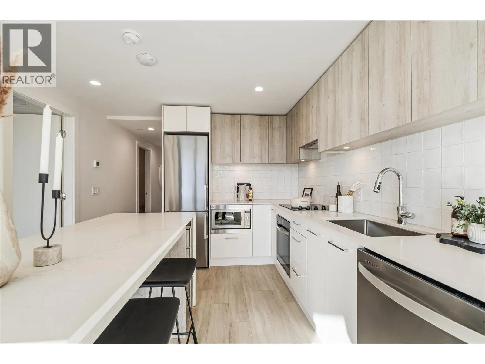 3699 Capozzi Road Unit# 907