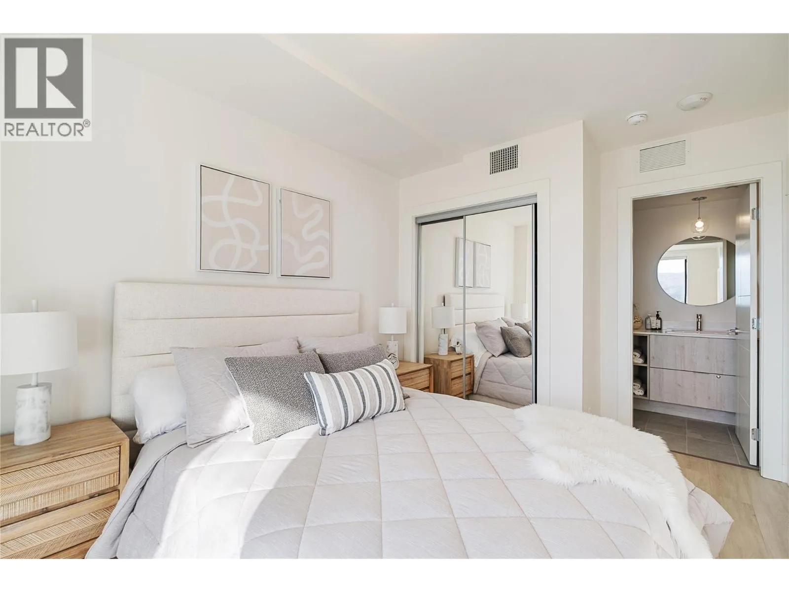 3699 Capozzi Road Unit# 907