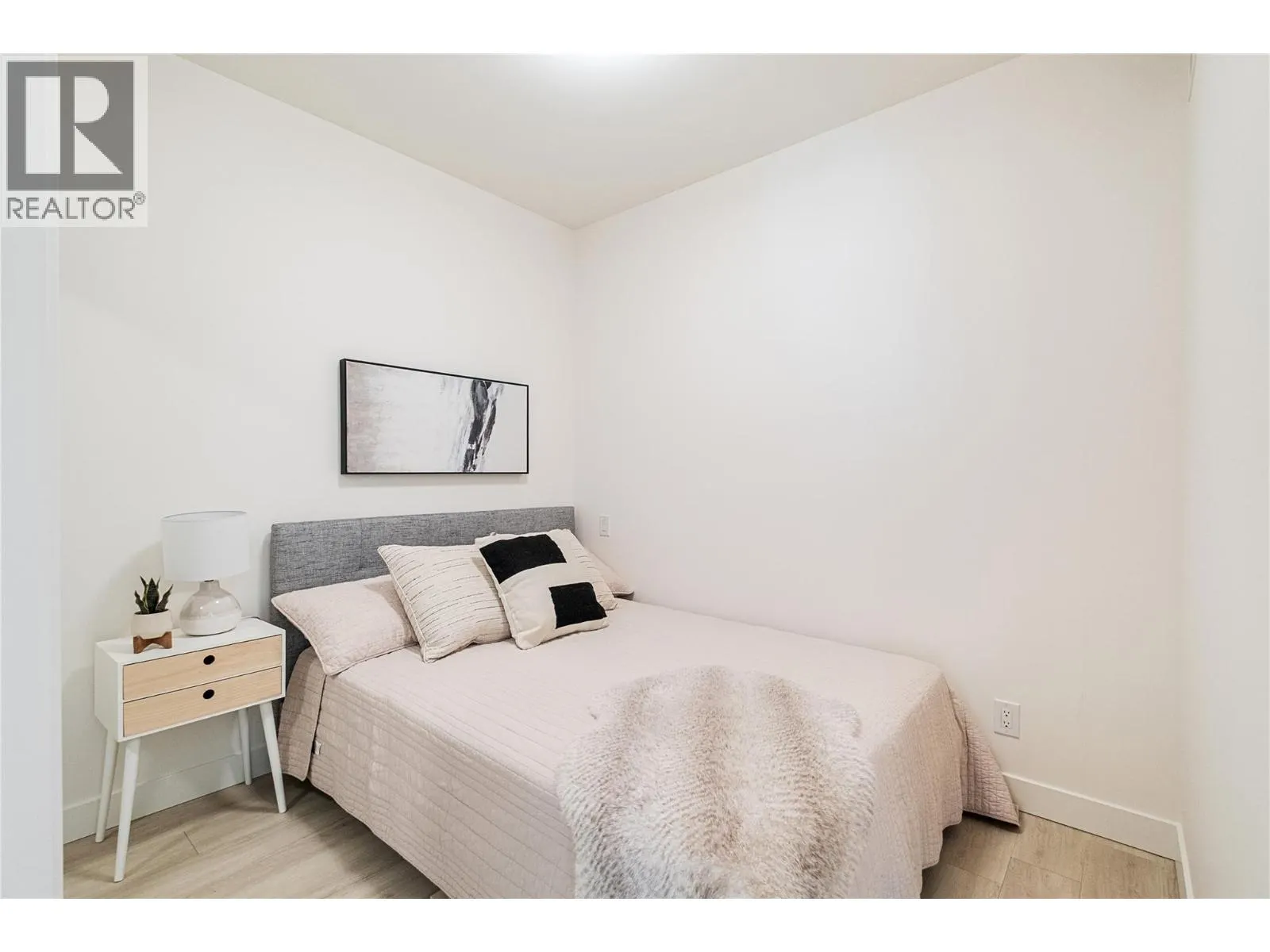 3699 Capozzi Road Unit# 907