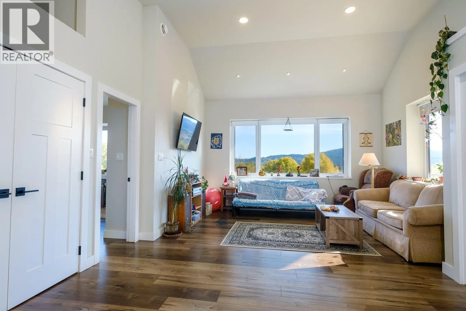 2302 Happy Valley Road